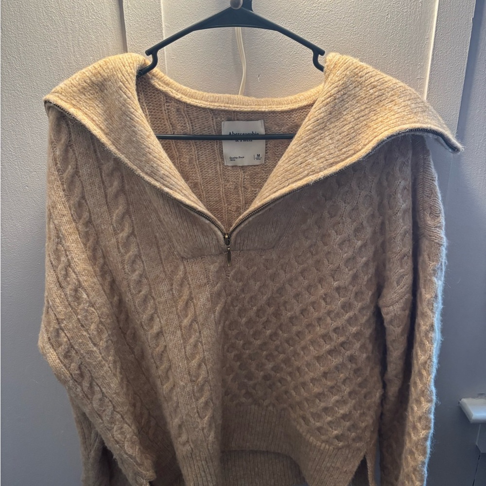 Abercrombie Women's Beige Cowl Neck Sweater